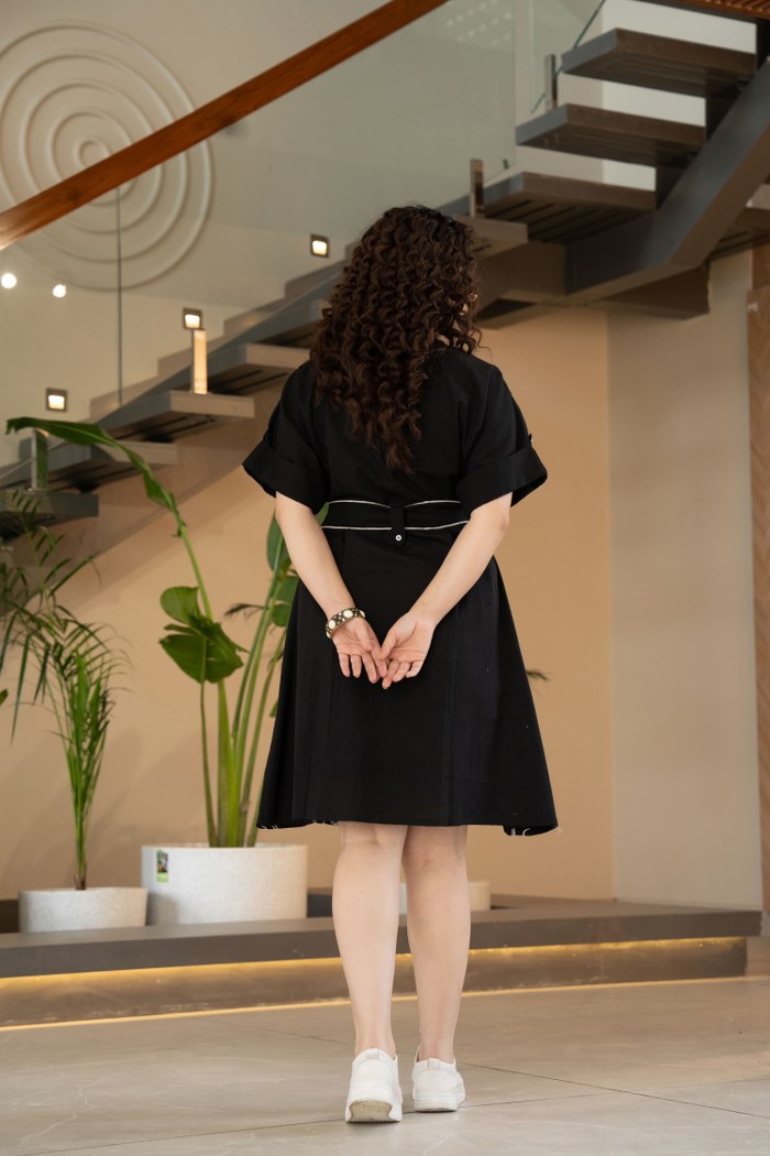 BLACK FLORAL EMBROIDERED SHIRT DRESS WITH TIE-UP BELT