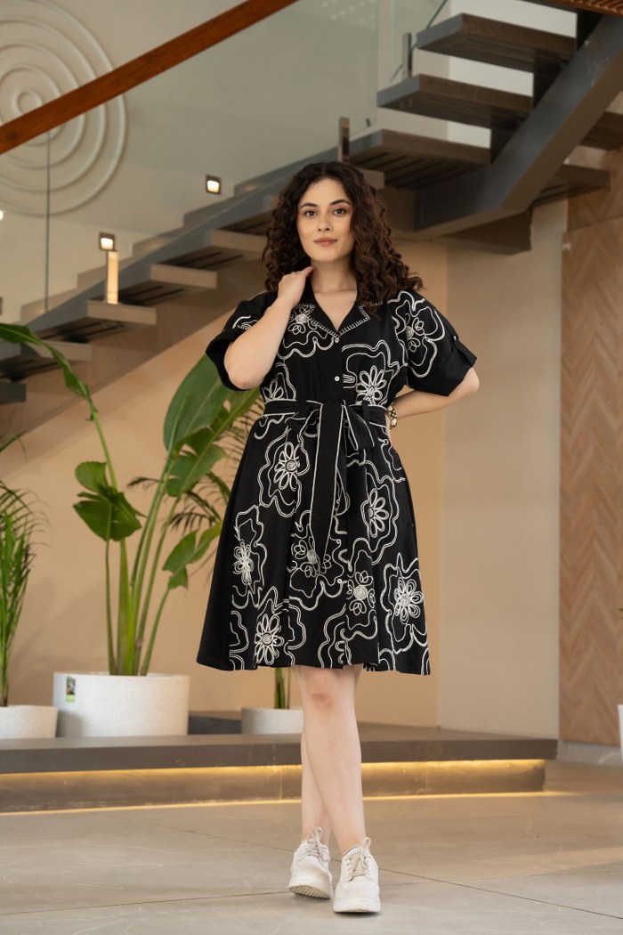 BLACK FLORAL EMBROIDERED SHIRT DRESS WITH TIE-UP BELT