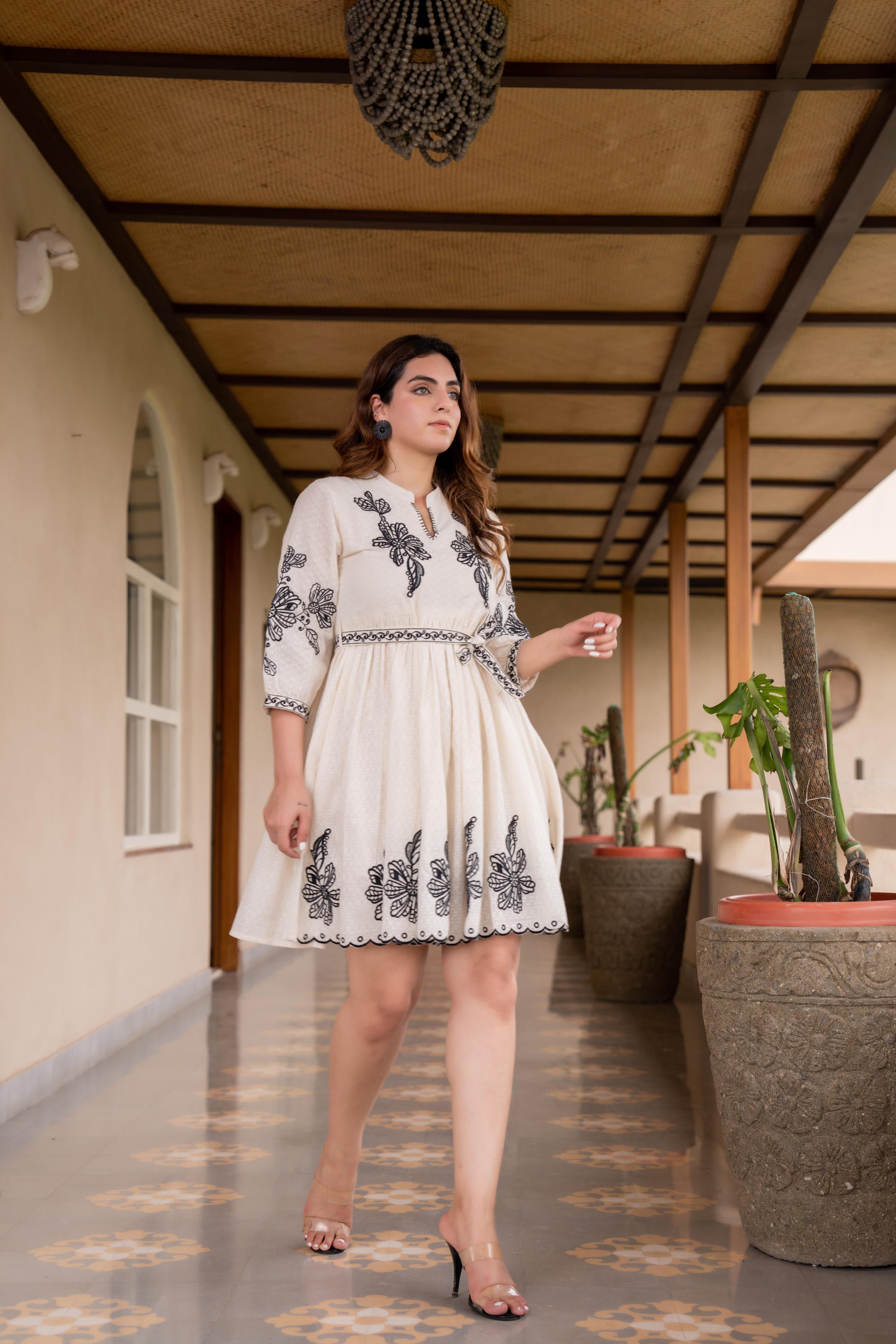 BOHEMIAN EMBROIDERED SHORT DRESS