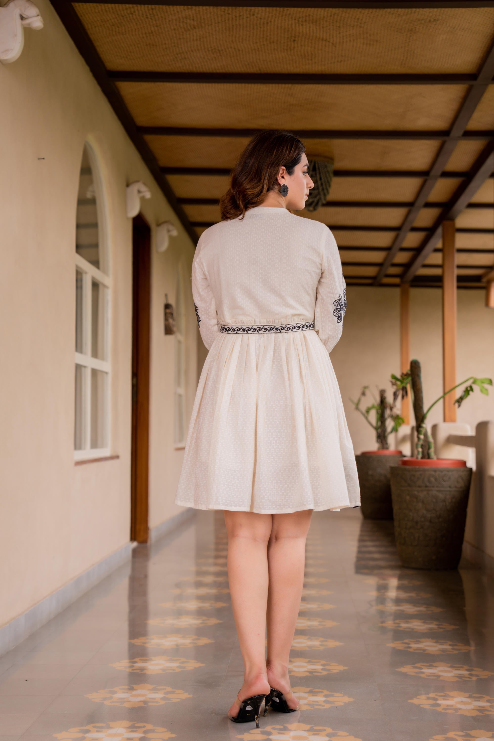 BOHEMIAN EMBROIDERED SHORT DRESS