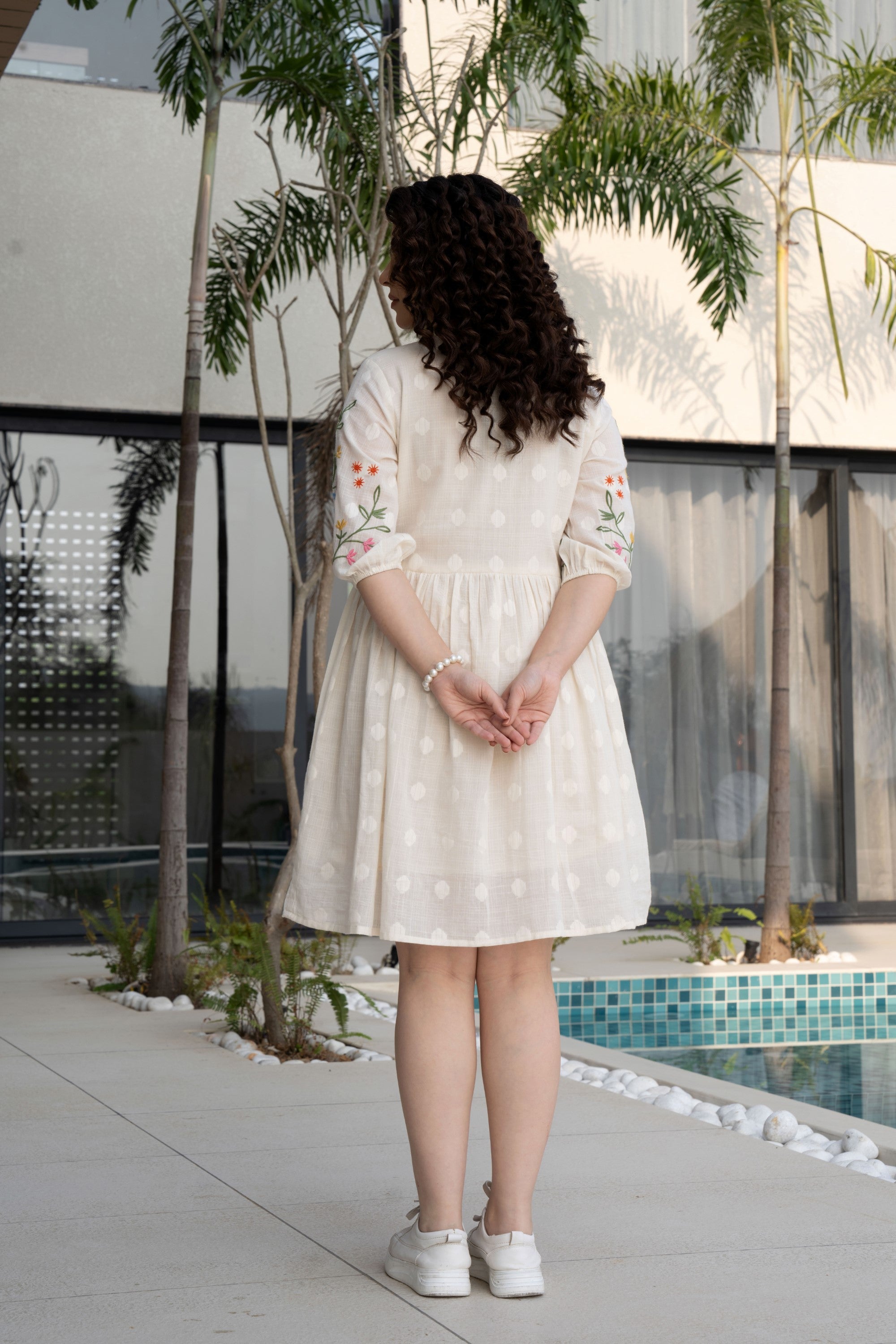 BOHO EMBROIDERED FLORAL SHORT DRESS